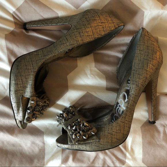 Sam Edelman Spiked Bow Heels - Size 8.5 - Picture 2 of 6